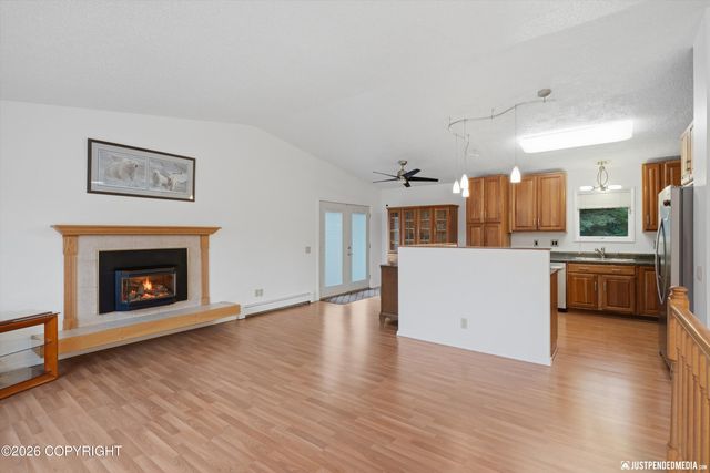 2841 Bennett Avenue, Anchorage, AK 99517