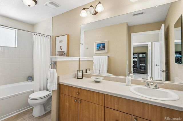 8546 Gold Peak Lane C, Highlands Ranch, CO 80130