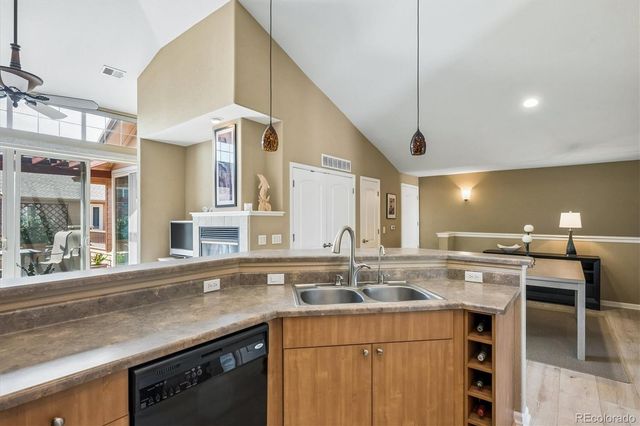 8546 Gold Peak Lane C, Highlands Ranch, CO 80130