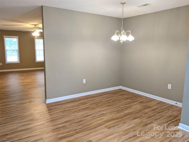 140 Locomotive Lane 106, Mooresville, NC 28115