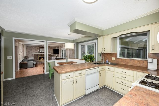 1855 Settlers Reserve Way, Westlake, OH 44145