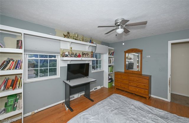 1855 Settlers Reserve Way, Westlake, OH 44145