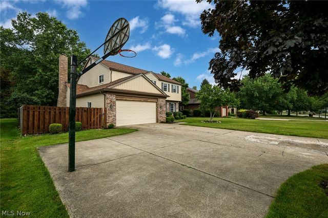 1855 Settlers Reserve Way, Westlake, OH 44145