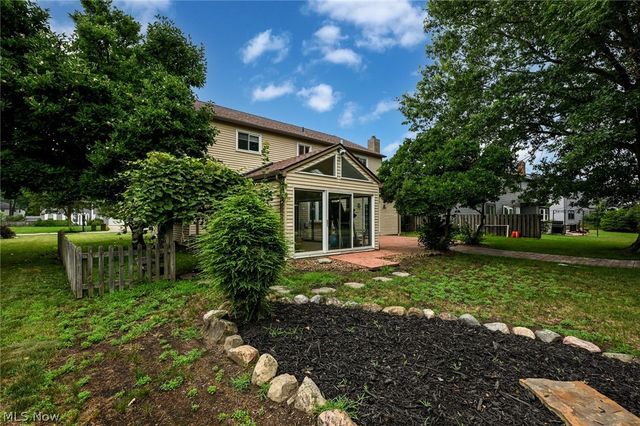 1855 Settlers Reserve Way, Westlake, OH 44145