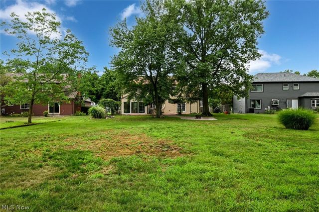 1855 Settlers Reserve Way, Westlake, OH 44145