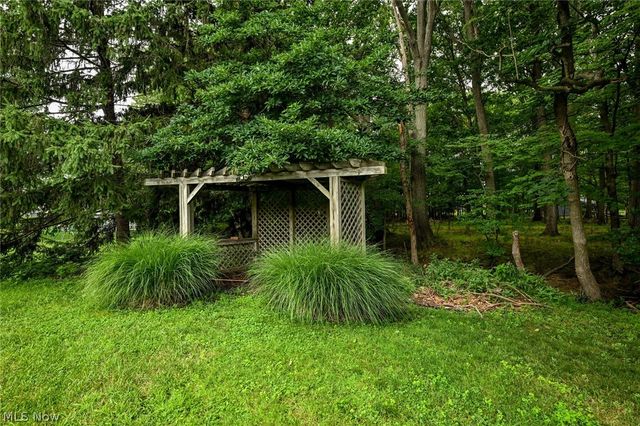 1855 Settlers Reserve Way, Westlake, OH 44145