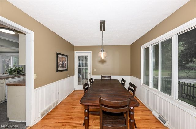 1855 Settlers Reserve Way, Westlake, OH 44145