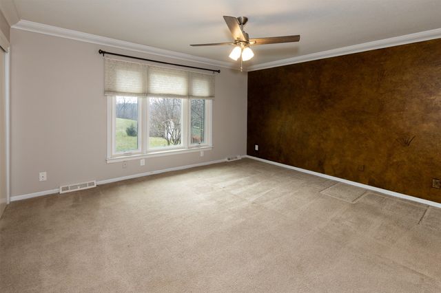 7508 Benton Drive, Urbandale, IA 50322