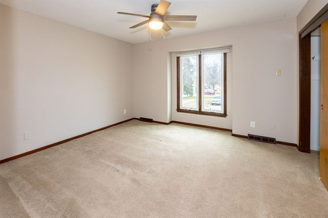 7508 Benton Drive, Urbandale, IA 50322