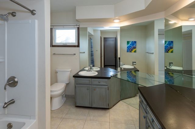 7508 Benton Drive, Urbandale, IA 50322