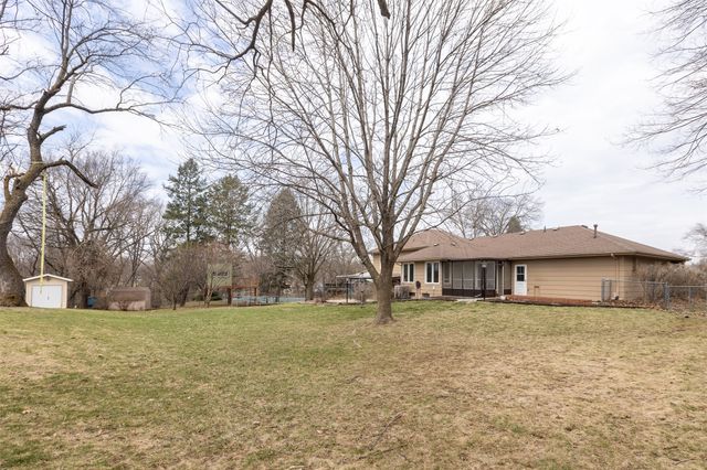 7508 Benton Drive, Urbandale, IA 50322