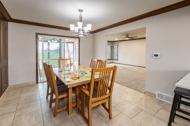 7508 Benton Drive, Urbandale, IA 50322