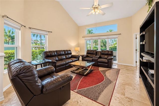 181 Napa Ridge RD E 35, Naples, FL 34119