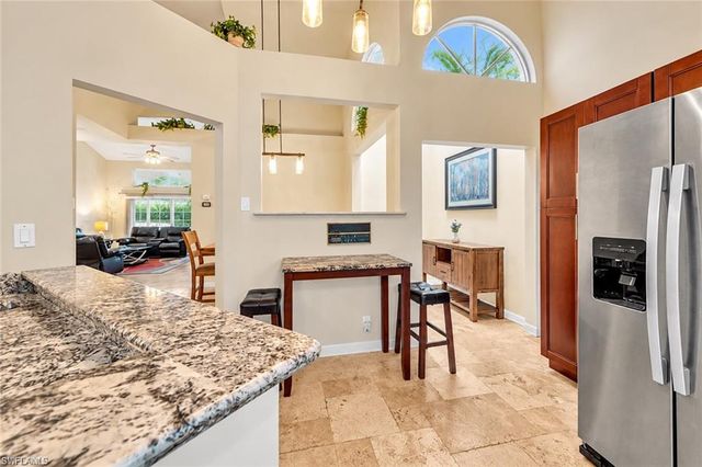181 Napa Ridge RD E 35, Naples, FL 34119