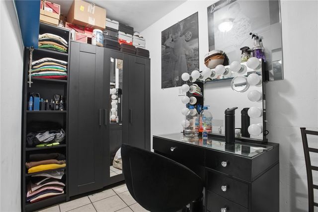 9318 Hooper Ave, Los Angeles, CA 90002