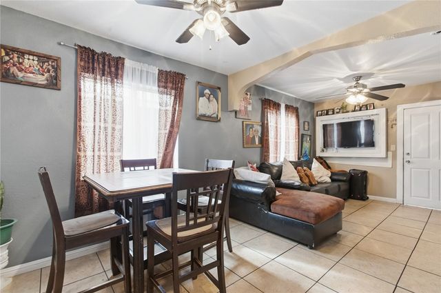 9318 Hooper Ave, Los Angeles, CA 90002