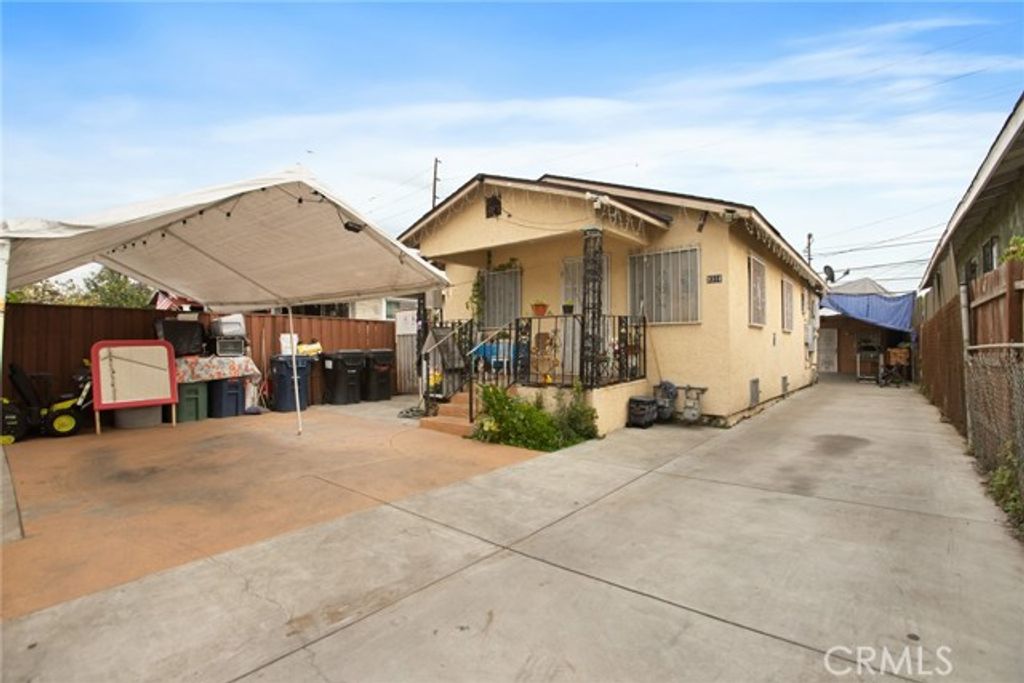 9318 Hooper Ave, Los Angeles, CA 90002