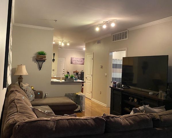1803 Broadway Apt 210, Nashville, TN 37203