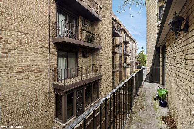 6229 N Niagara Avenue 209, Chicago, IL 60631