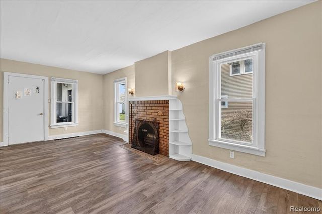 2426 Maryland Avenue, Flint, MI 48506