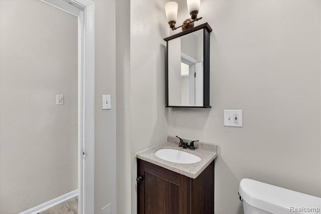 2426 Maryland Avenue, Flint, MI 48506