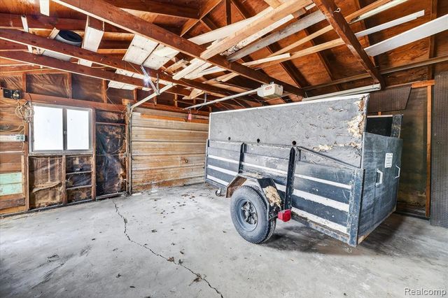 2426 Maryland Avenue, Flint, MI 48506