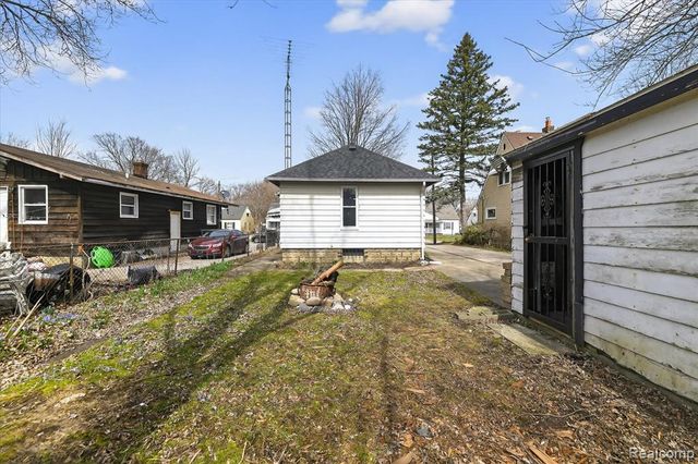 2426 Maryland Avenue, Flint, MI 48506