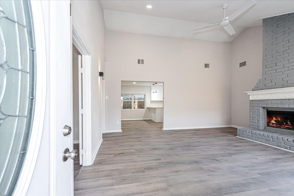 9026 Carousel Lane A and B, Houston, TX 77080