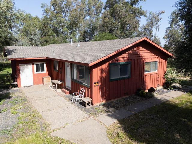 633 Cox Ln, Oroville, CA 95965