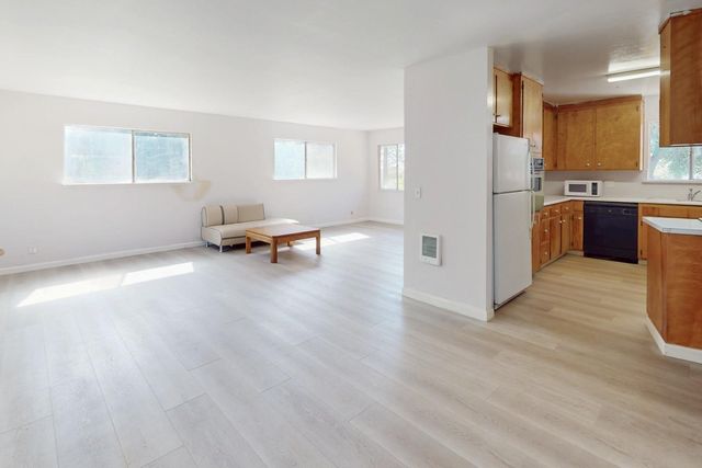 633 Cox Ln, Oroville, CA 95965