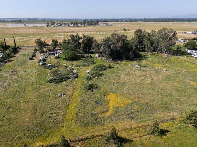 633 Cox Ln, Oroville, CA 95965