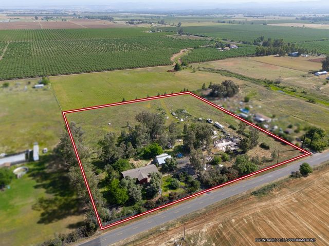 633 Cox Ln, Oroville, CA 95965