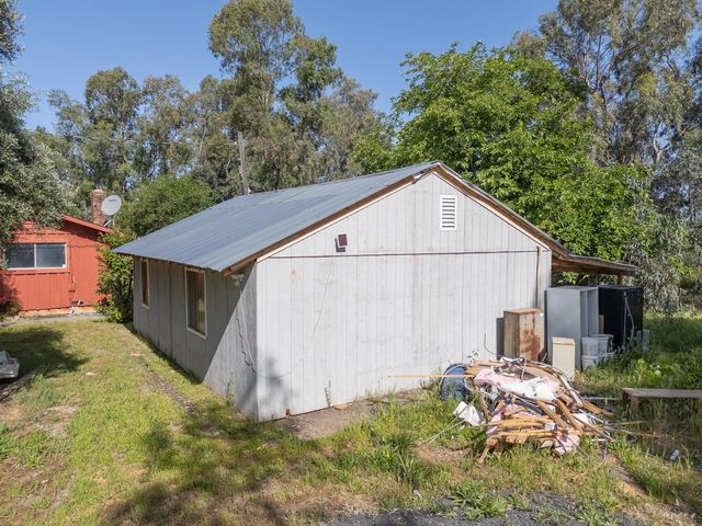 633 Cox Ln, Oroville, CA 95965