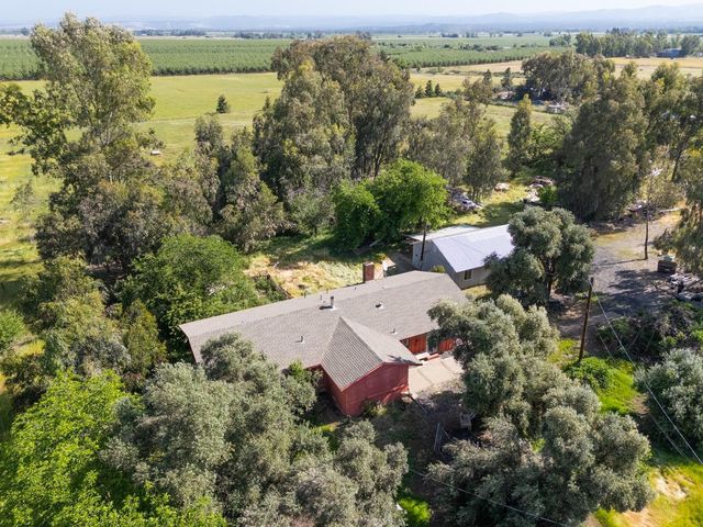 633 Cox Ln, Oroville, CA 95965