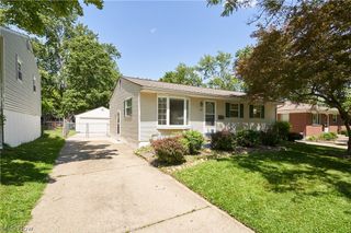 1056 Endicott Drive, Akron, OH 44313