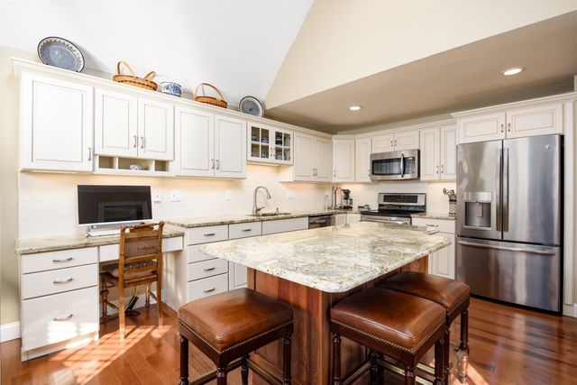 26 Highcroft Way 26, Hopkinton, MA 01748