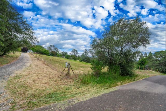 1782 Valley Vista Ln, Auburn, CA 95603