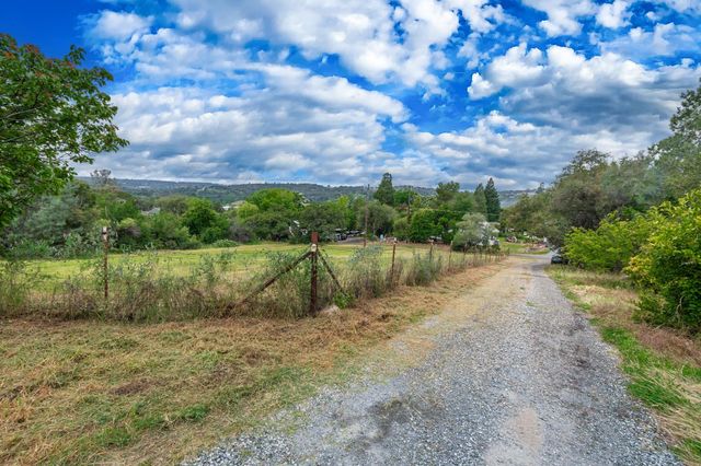 1782 Valley Vista Ln, Auburn, CA 95603