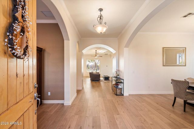 3118 S Colonial Street, Gilbert, AZ 85295