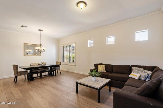 3118 S Colonial Street, Gilbert, AZ 85295