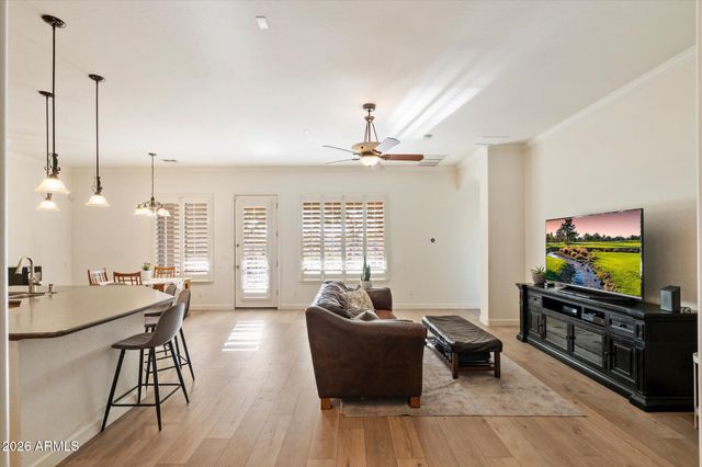 3118 S Colonial Street, Gilbert, AZ 85295