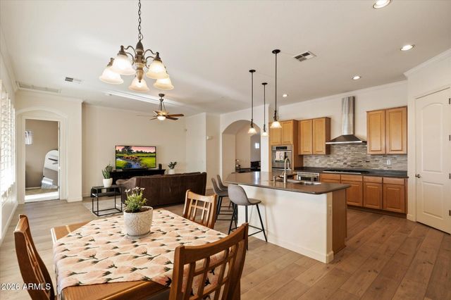 3118 S Colonial Street, Gilbert, AZ 85295