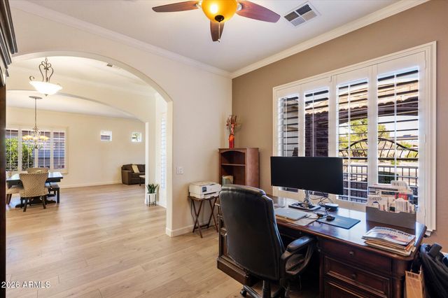 3118 S Colonial Street, Gilbert, AZ 85295