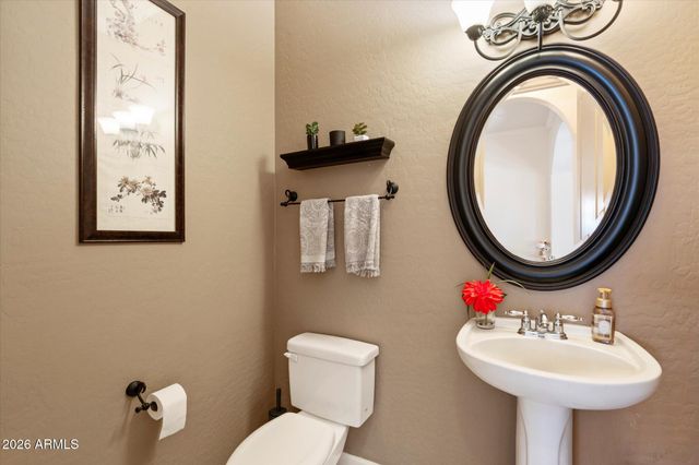 3118 S Colonial Street, Gilbert, AZ 85295