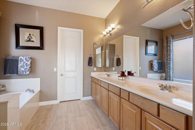 3118 S Colonial Street, Gilbert, AZ 85295