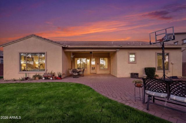 3118 S Colonial Street, Gilbert, AZ 85295