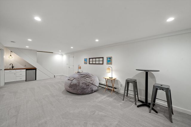 656 Barber Avenue, Ann Arbor, MI 48103