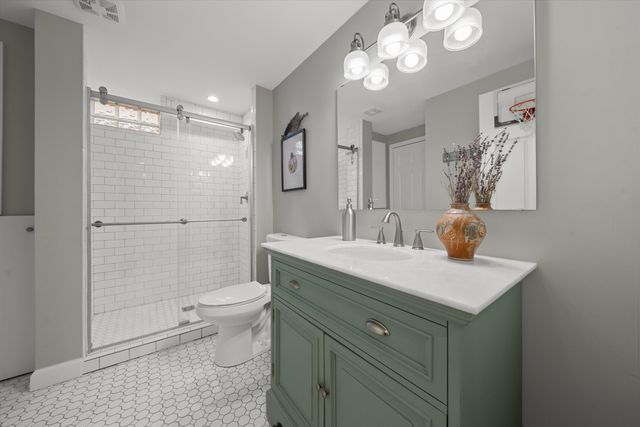 656 Barber Avenue, Ann Arbor, MI 48103
