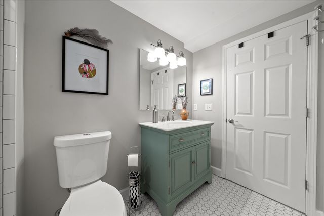 656 Barber Avenue, Ann Arbor, MI 48103