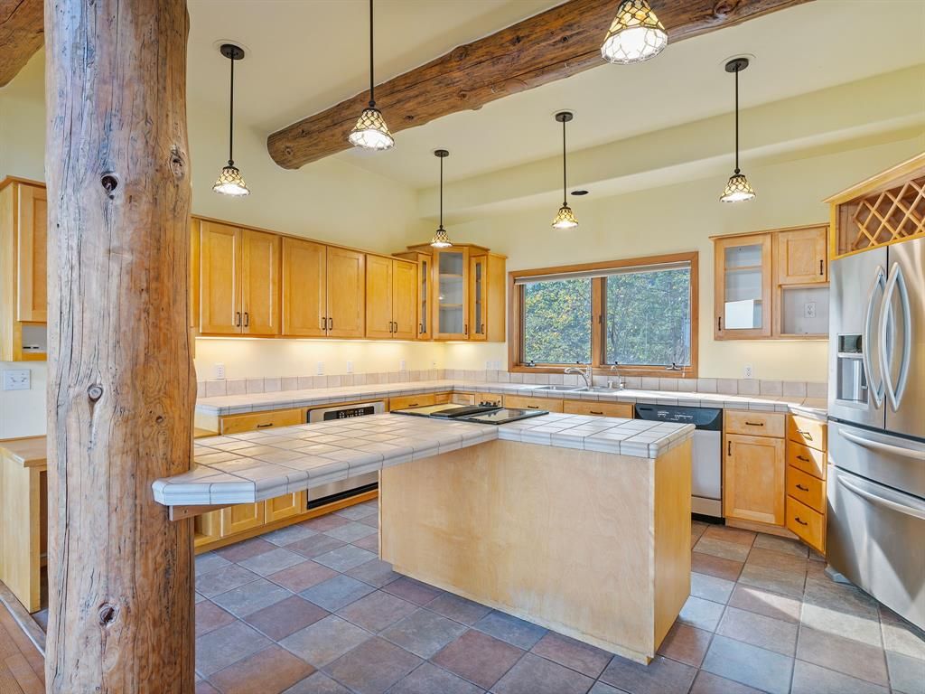 317 Wolf Run Drive, Whitefish, MT 59937 photo 17